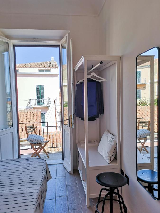 Appartamento L'Isola Nell'Isola - R3442 La Maddalena  Esterno foto